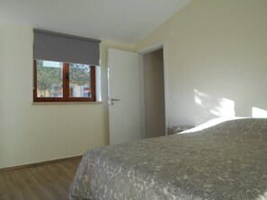 2 bedrooms, Internet, bed sheets