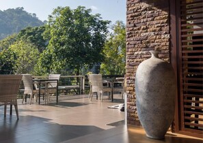 Chambre Double Deluxe | Terrasse/Patio