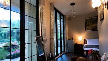 Luxury Double Room | 1 bedroom, premium bedding, down comforters, individually decorated
