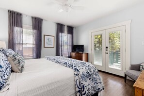 3 bedrooms, desk, travel cot, free WiFi - Free Fun Included | Near Zoo, Pearl & Riverwalk | Charming Historic Casa in Midtown by Trinity (San Antonio)