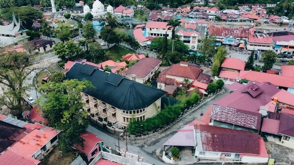 Exterior - Jalan Bagindo Aziz Chan (Saringan)
