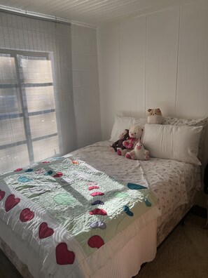 3 habitaciones, cuna de viaje, wifi y ropa de cama