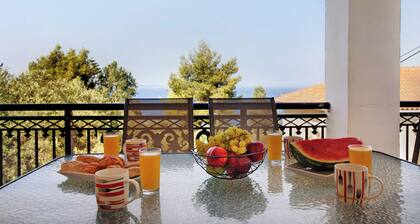 Appartement 'Levante Breeze 2' avec vue sur la mer, Wi-Fi et climatisation