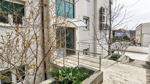 Apartment - Miro - Modern - A1-prizemlje 4 2 (Split)