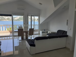 3 bedrooms - Grand View - 2m From the Beach - A1 6 (Novalja)