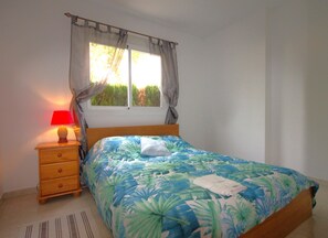 3 bedrooms, iron/ironing board, WiFi