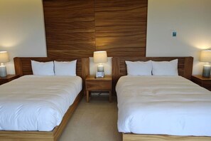 4 bedrooms, desk, iron/ironing board, free WiFi