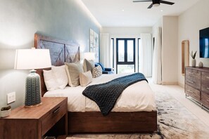 6 Schlafzimmer, Schreibtisch, Bügeleisen/Bügelbrett, kostenloses WLAN