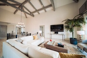 Smart TV, stereo
