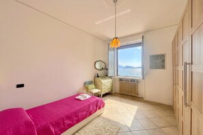 Family Apartment, Multiple Bedrooms (Casa Valentina) | 2 bedrooms, iron/ironing board, bed sheets - Casa Valentina (Menaggio)