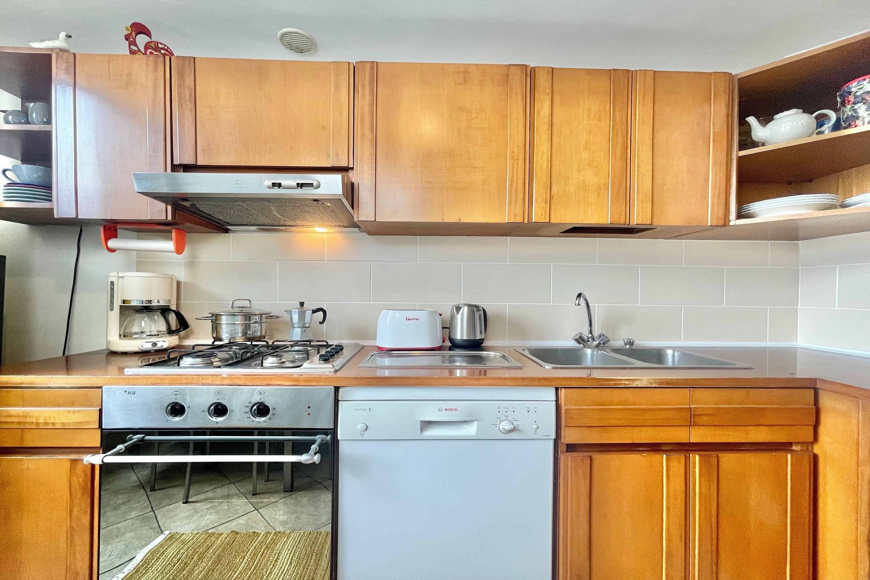 Family Apartment, Multiple Bedrooms (Casa Valentina) | Private kitchen | Fridge, microwave, oven, stovetop