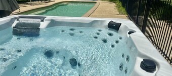 Coolum Country Retreat - Fire Pit, Spa & Pool
