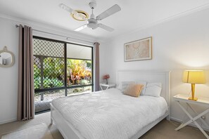 5 chambres, fer et planche à repasser, lit parapluie, Wi-Fi gratuit