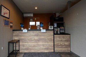 Reception - HOTEL R9 The Yard Iwakuni (Iwakuni)