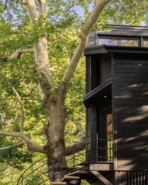 Front of property - Aoos river Treehouse (Konitsa)