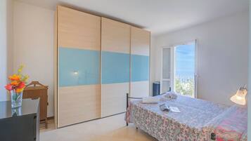 Family Apartment, Multiple Bedrooms, 2 Bathrooms (Palms Villa - Sea View) | 2 bedrooms, free WiFi, bed sheets
