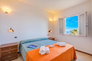 Family Apartment, 3 Bedrooms, 2 Bathrooms (Palms Villa - Sea View Terrace and) | 2 bedrooms, WiFi - Palms Villa - Sea View Terrace and Parking (Sanremo)