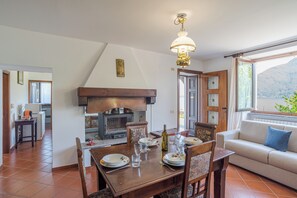 Familjelägenhet - 1 sovrum (Casa Achille Pianello) | Matsal