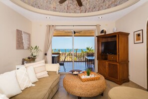 TV - Luxury 2-Bedroom Condo with Stunning Ocean Views at Bella Sirena (Puerto Peñasco)