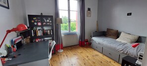 3 Schlafzimmer, Bügeleisen/Bügelbrett, WLAN, Bettwäsche
