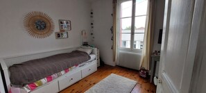 3 Schlafzimmer, Bügeleisen/Bügelbrett, WLAN, Bettwäsche