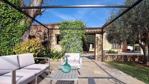 Unclassified image, 2 of 42, button - Villa Sa Mola, a splendid majorcan house located in a privileged enclave. (Cala San Vicente)