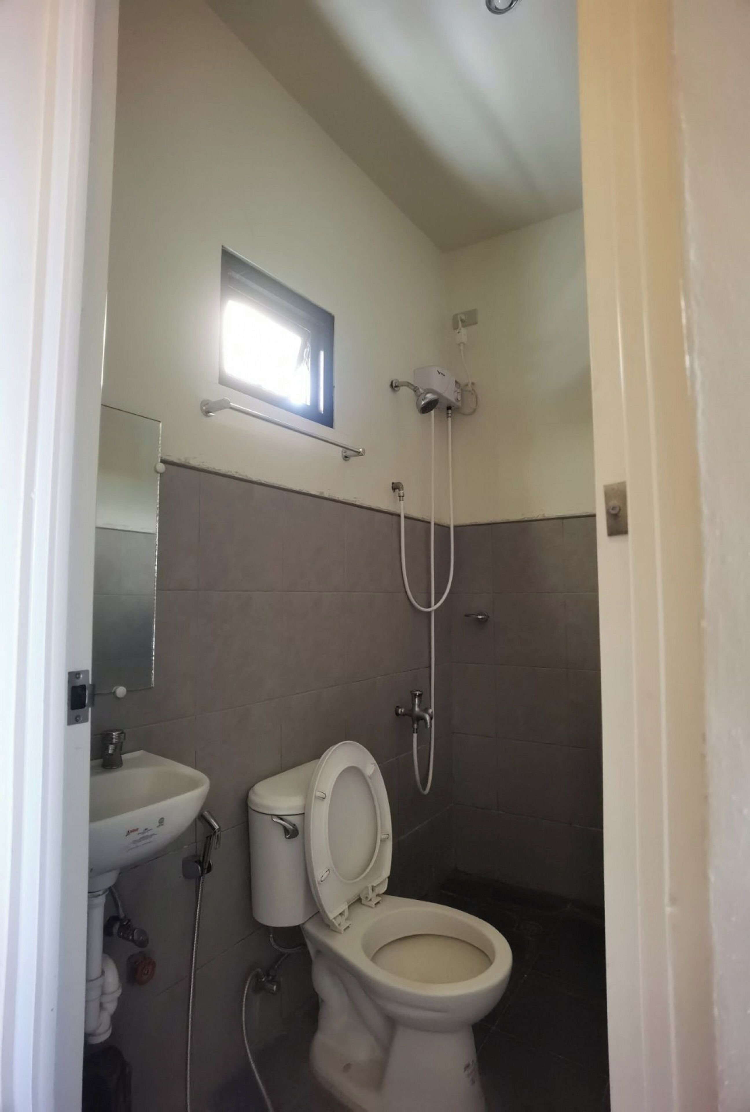 標準雙床房 | 浴室 | 淋浴設備、雨淋花灑、番梘、洗頭水