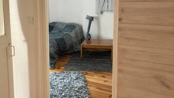 1 chambre, fer et planche Ă repasser, Wi-Fi, draps fournis