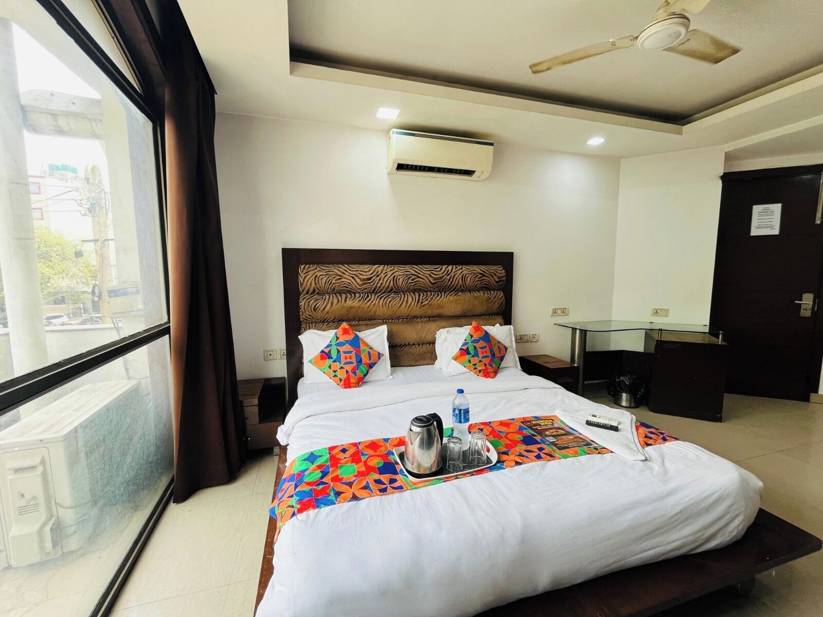 Egyptian cotton sheets, premium bedding, soundproofing, free WiFi