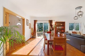 Dining - Villa "Casa Palma" with Private Pool & 3 Private Terraces (Paderne)