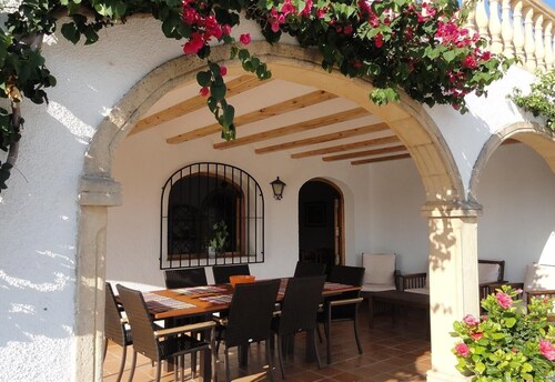 Villa 'Jávea Rafalet' with Mountain Views, Wi-Fi, and Air Conditioning