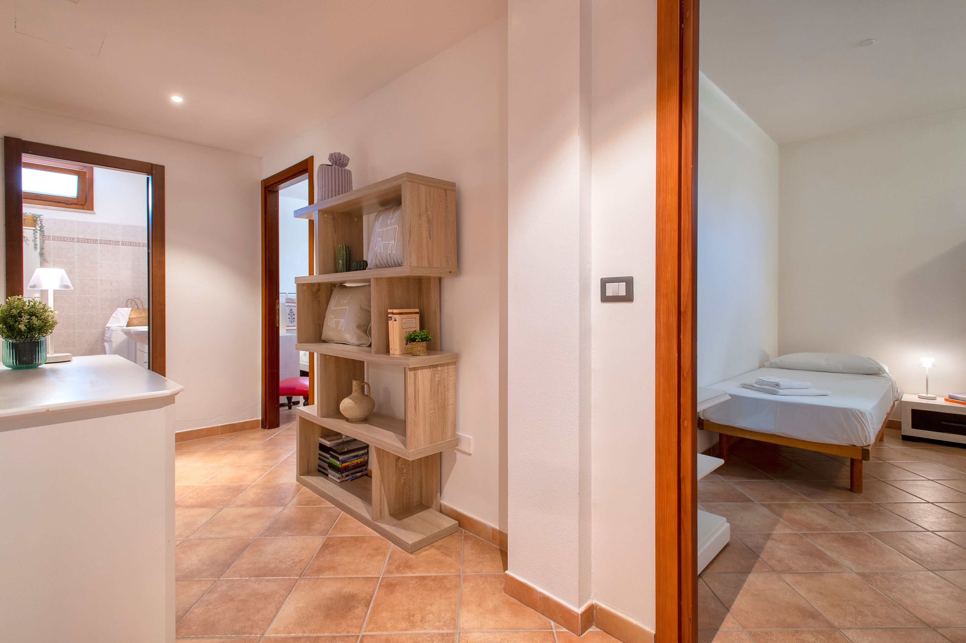 6 bedrooms, iron/ironing board, free WiFi, bed sheets