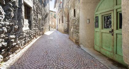 Apartment 'Casa Bianca' with Mountain View