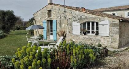 Maison de vacances 'La Vignentaise' avec terrasse, piscine partagée et Wi-Fi