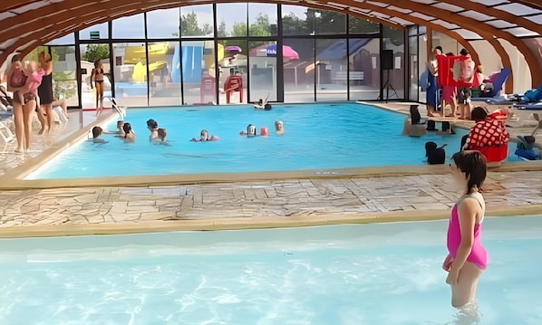 Piscina interna, piscina aquecida