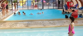 Caravan 'Mobil-home Elegance - 3 Chambres' with Shared Pool, Wi-Fi and Air Conditioning