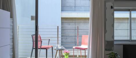 Studio | Balcony