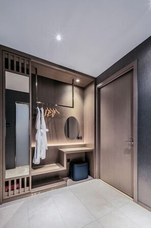 Business Single Room, City View