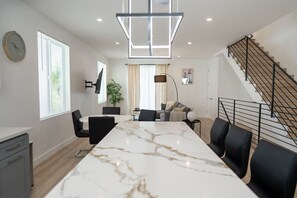 星評価なしの画像、4 / 48、ボタン