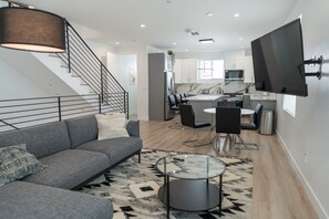 星評価なしの画像、2 / 48、ボタン