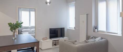 Appartement | Woonruimte | Een flatscreentelevisie