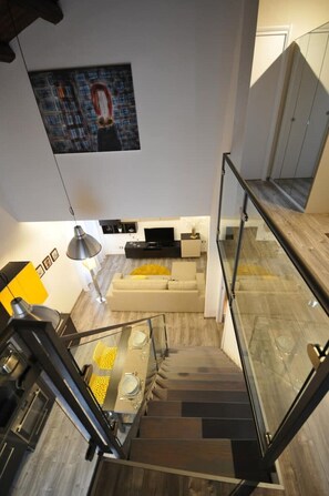 Smart TV, books - Papireto 11 Loft |Charming cozy space at Cathedral (Palermo)