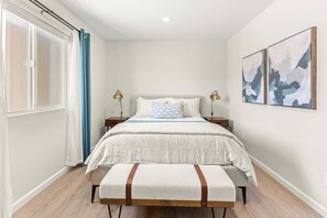 1 bedroom, iron/ironing board, travel crib, free WiFi - Simi-Valley Apartment By Dream Vacation (Simi Valley)