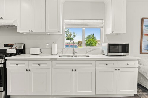 Simi-Valley Apartment by PMI