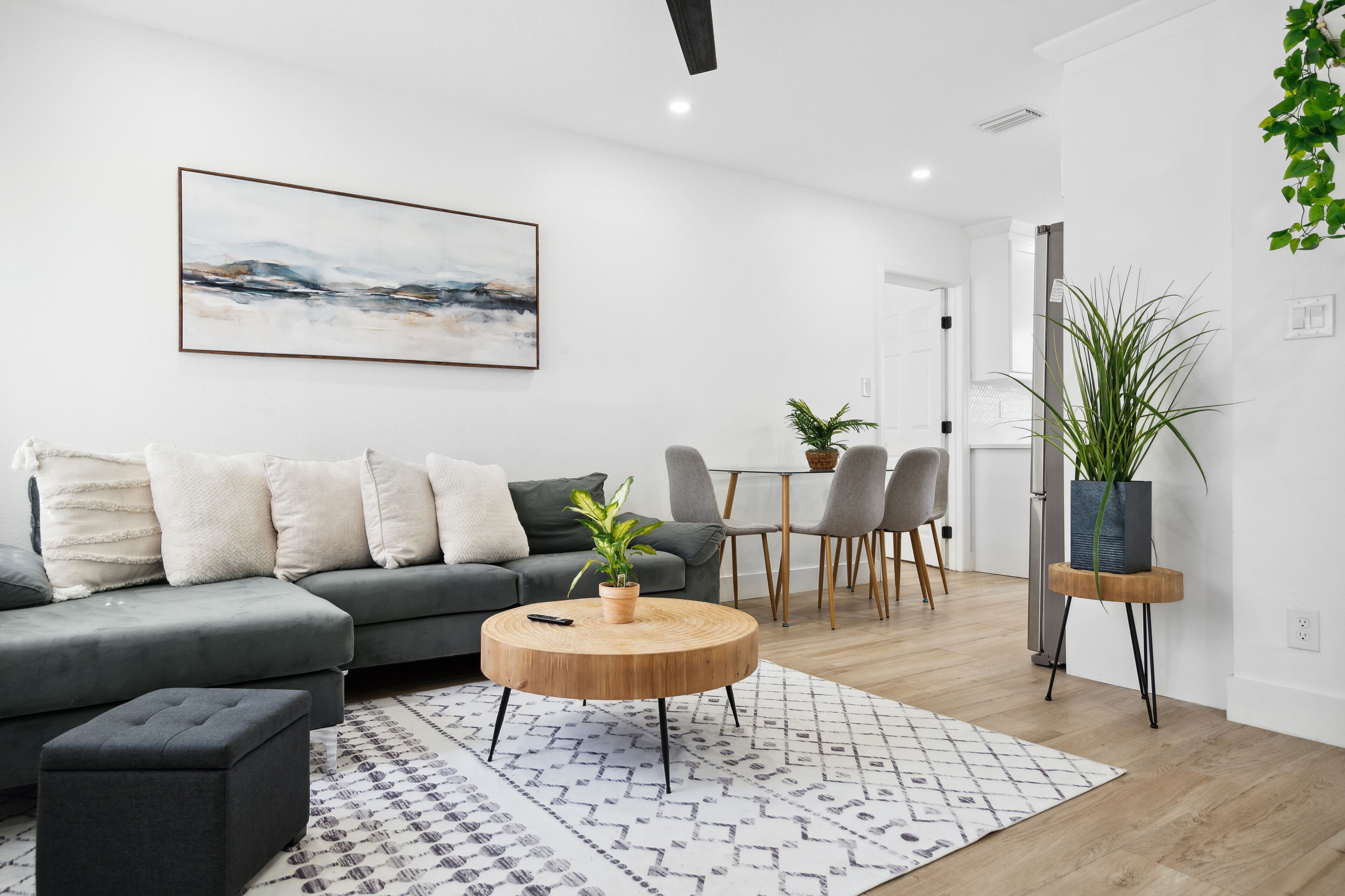 Smart TV, offices