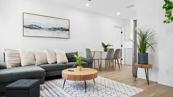 Smart TV, offices