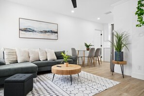 Smart TV, offices