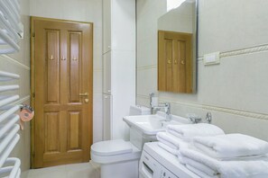 City Apartment, 2 Bedrooms | Bathroom | Shower, hydromassage showerhead, hair dryer, bidet - Apartments IvanBeg (Belgrade)