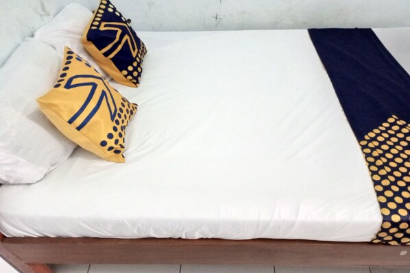 Economy Double Room | Free WiFi, bed sheets