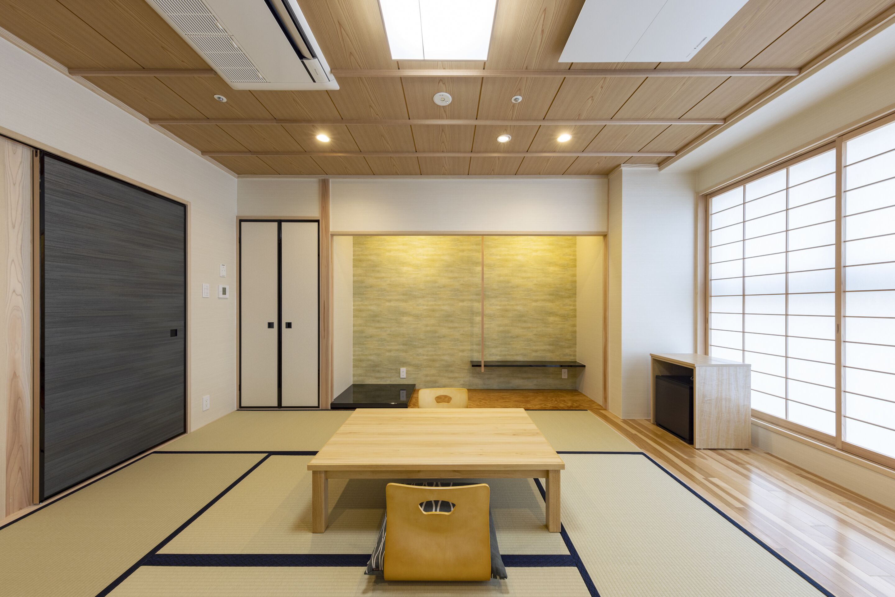 Moderate Japanese-style room, Non Smoking | Down comforters, iron/ironing board, free WiFi